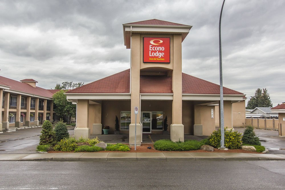 ECONO LODGE  INN & SUITES photo 1