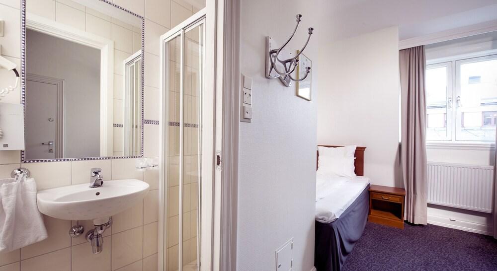 CLARION COLLECTION HOTEL SAVOY photo 3