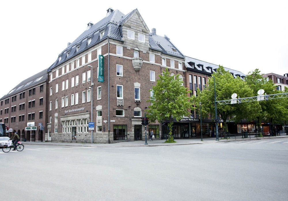 QUALITY HOTEL AUGUSTIN photo 1
