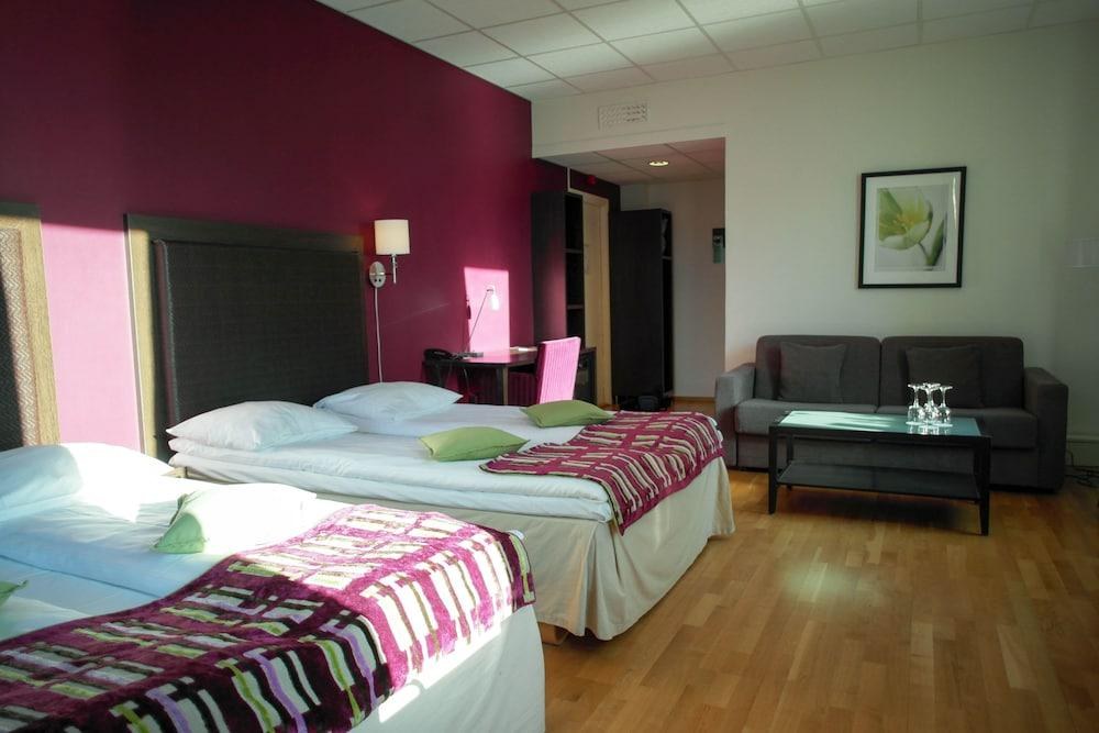 QUALITY HOTEL AUGUSTIN photo 3
