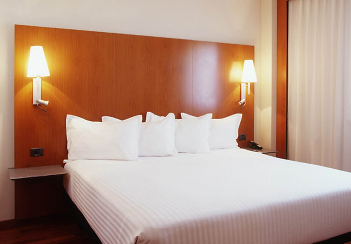 B&B HOTEL GRANADA ESTACION photo 1