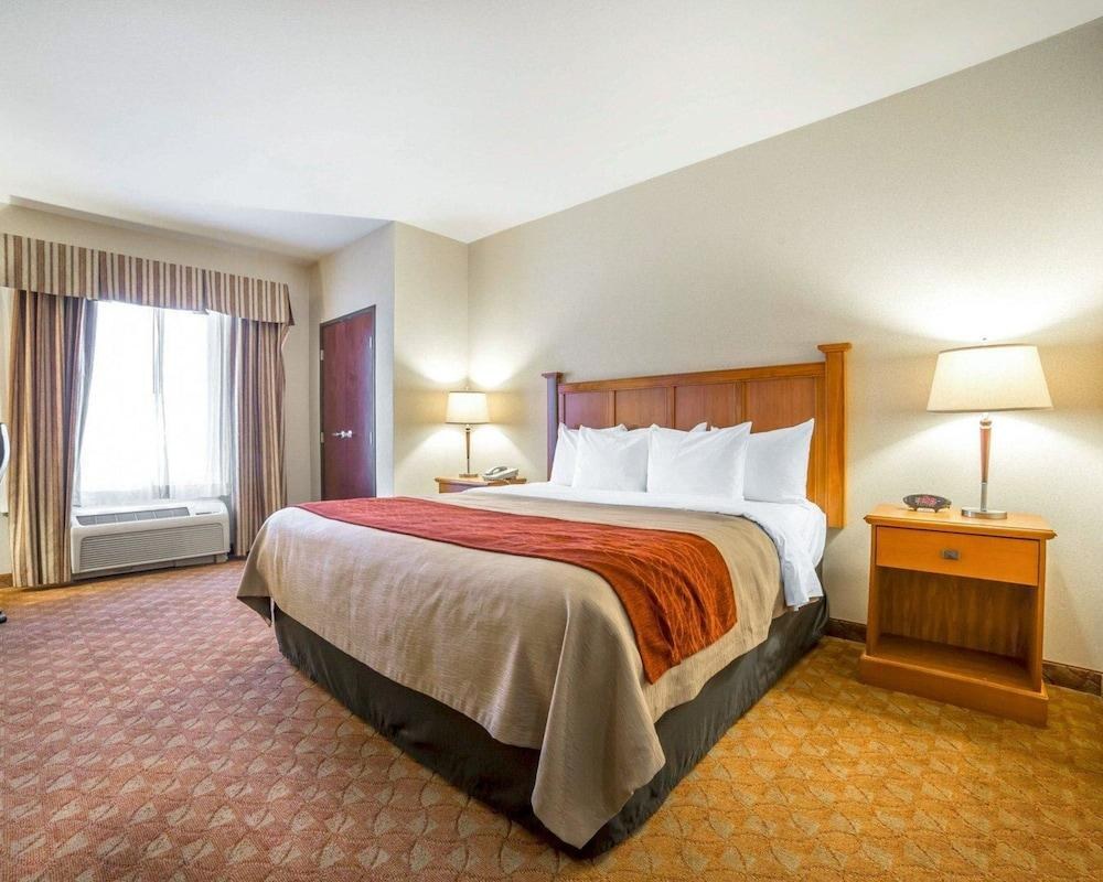 COMFORT INN & SUITES LAS VEGAS - NELLIS photo 3