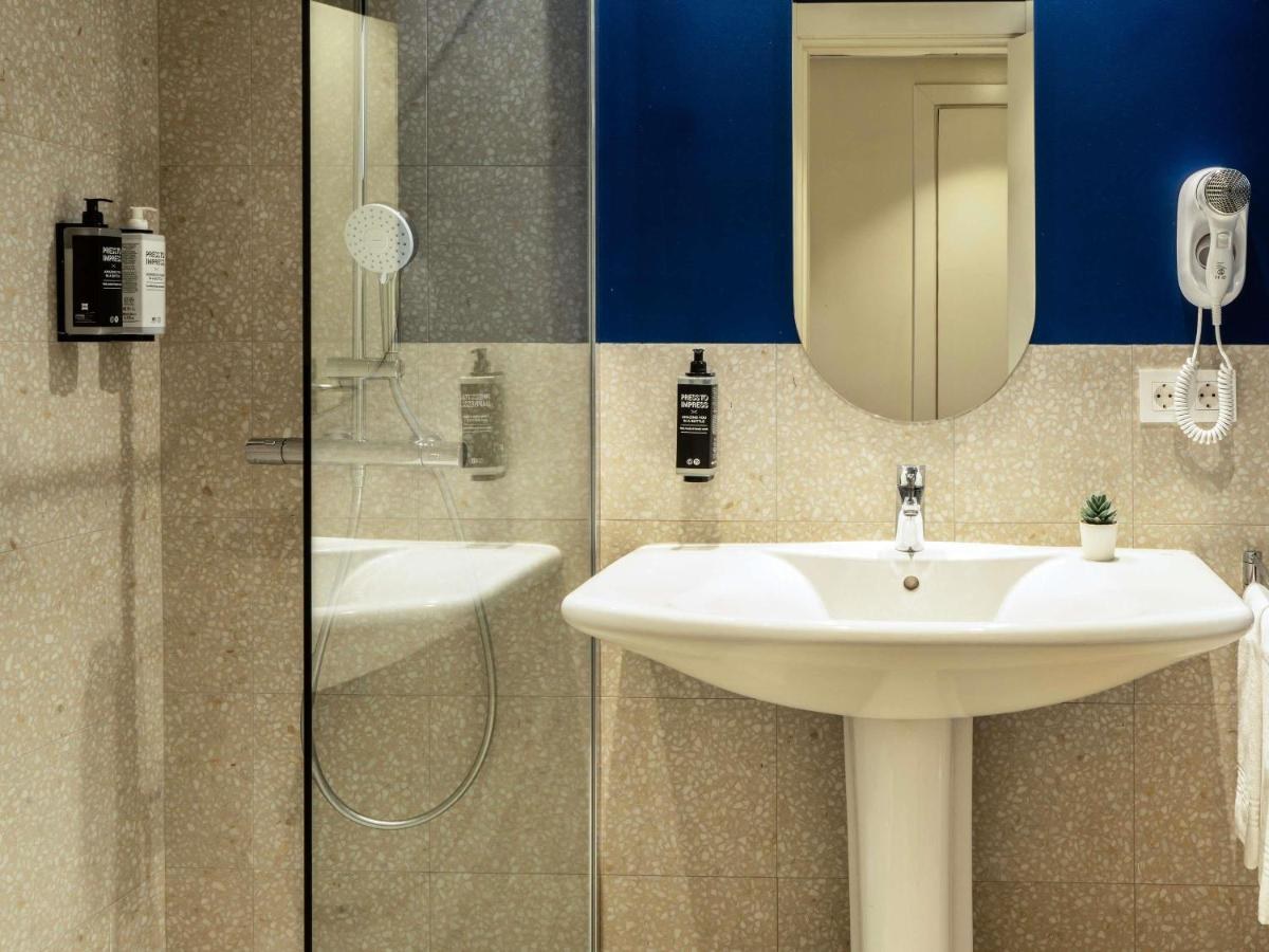 ibis Styles Zaragoza Centro photo 2