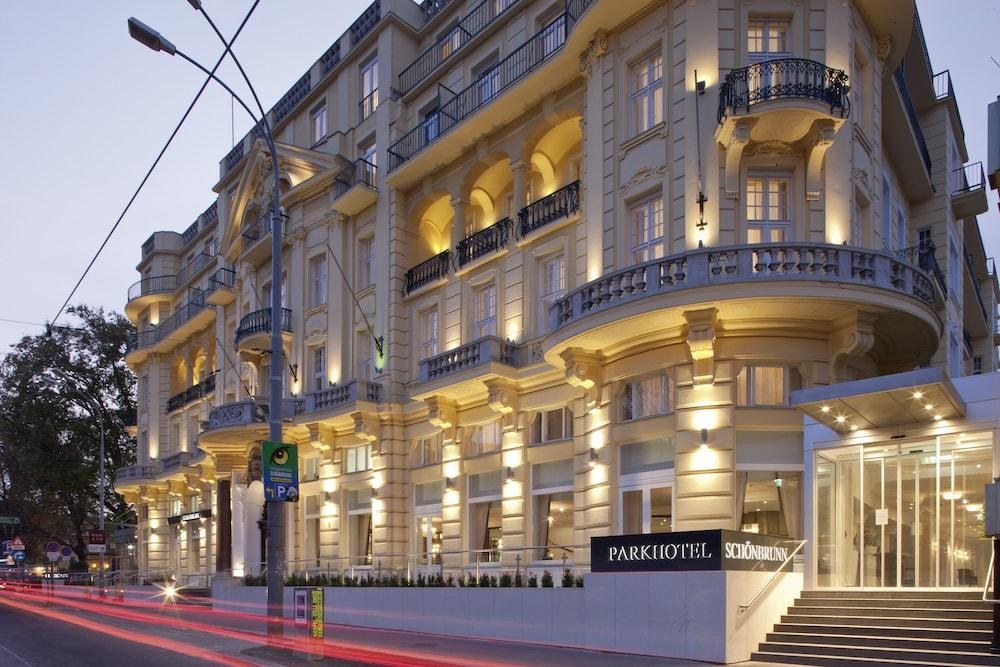 AUSTRIA TREND PARKHOTEL SCHONBRUNN photo 4