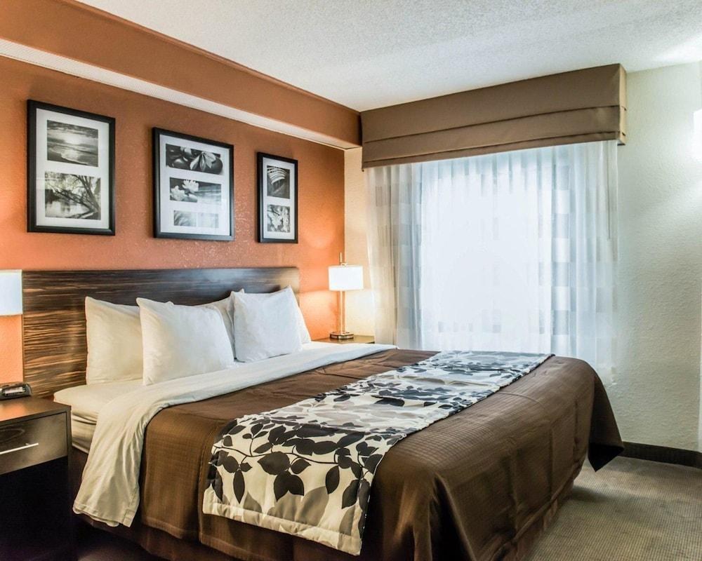 SLEEP INN photo 2