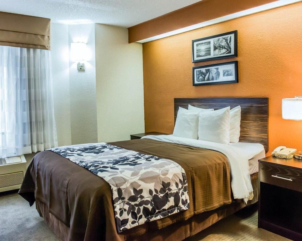 SLEEP INN photo 3