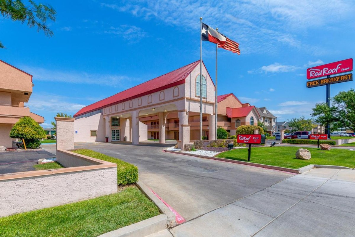 HomeTowne Studios Amarillo West