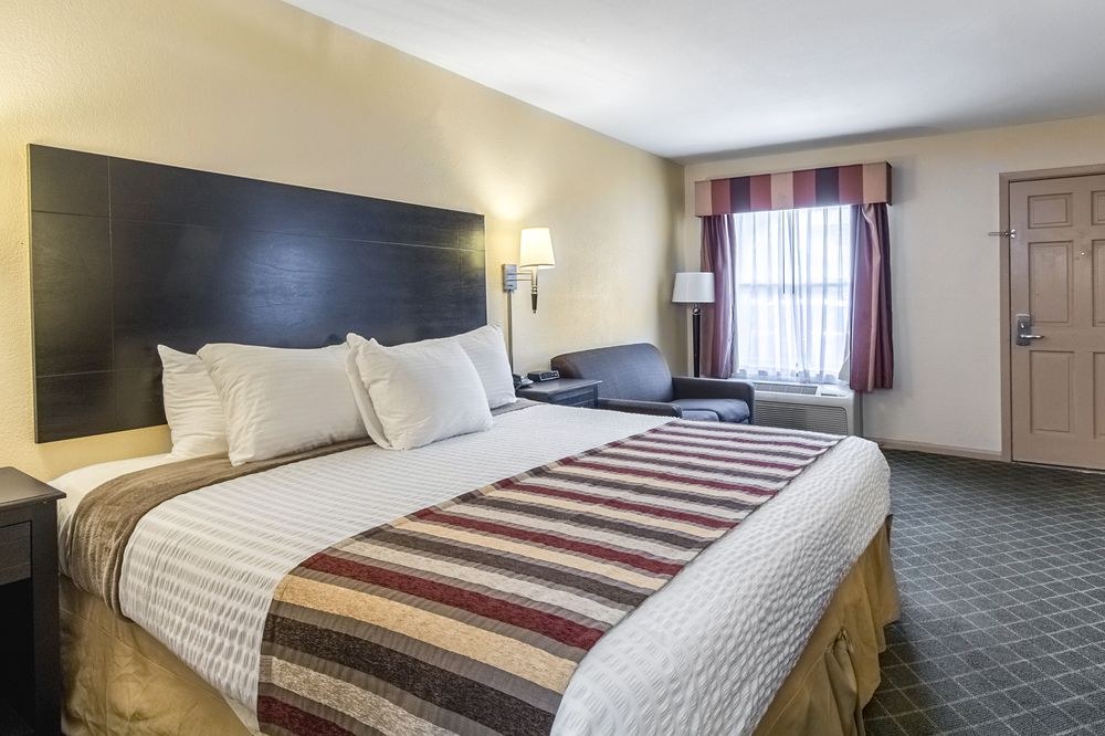 RODEWAY INN UNIVERSITY/DOWNTOWN