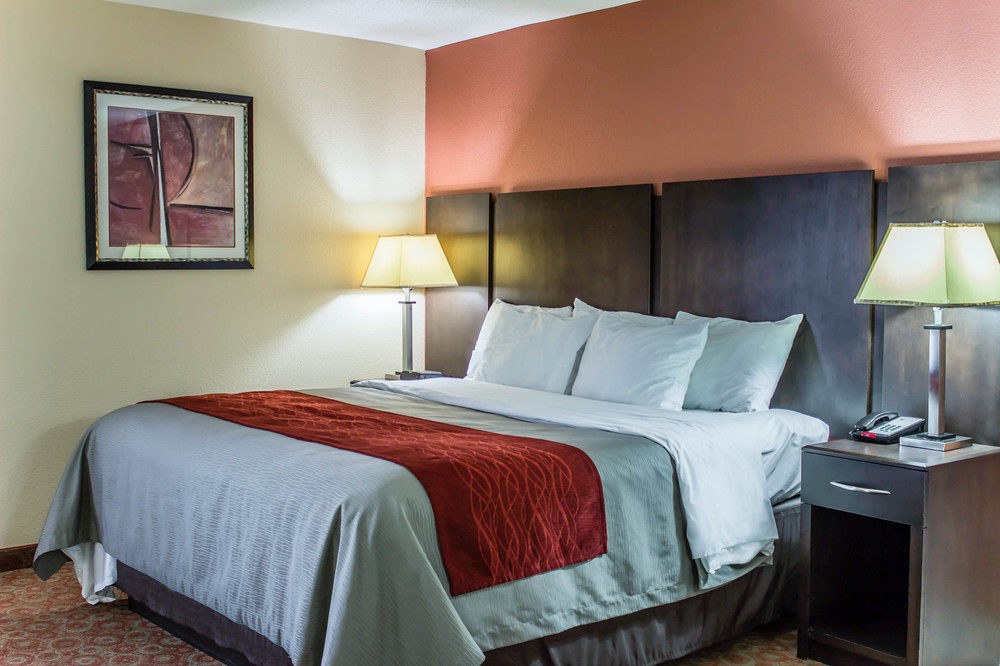 COMFORT INN photo 1