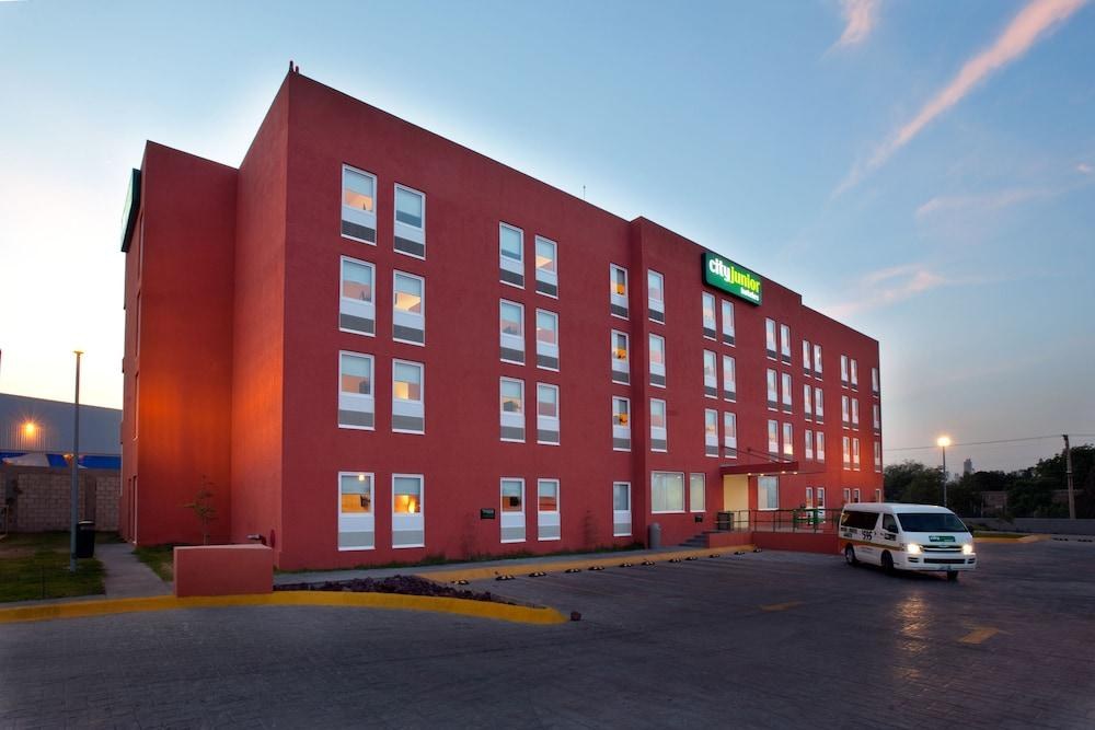 CITY EXPRESS JUNIOR TOLUCA AEROPUERTO photo 2