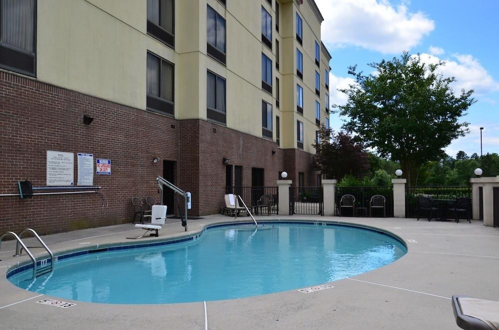 COMFORT SUITES NORTHLAKE photo 4