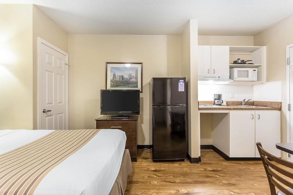 SUBURBAN EXTENDED STAY HOTEL photo 3