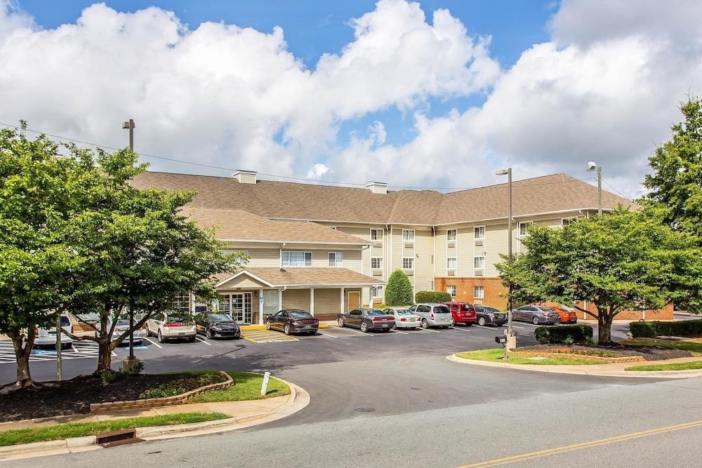 SUBURBAN EXTENDED STAY HOTEL photo 4