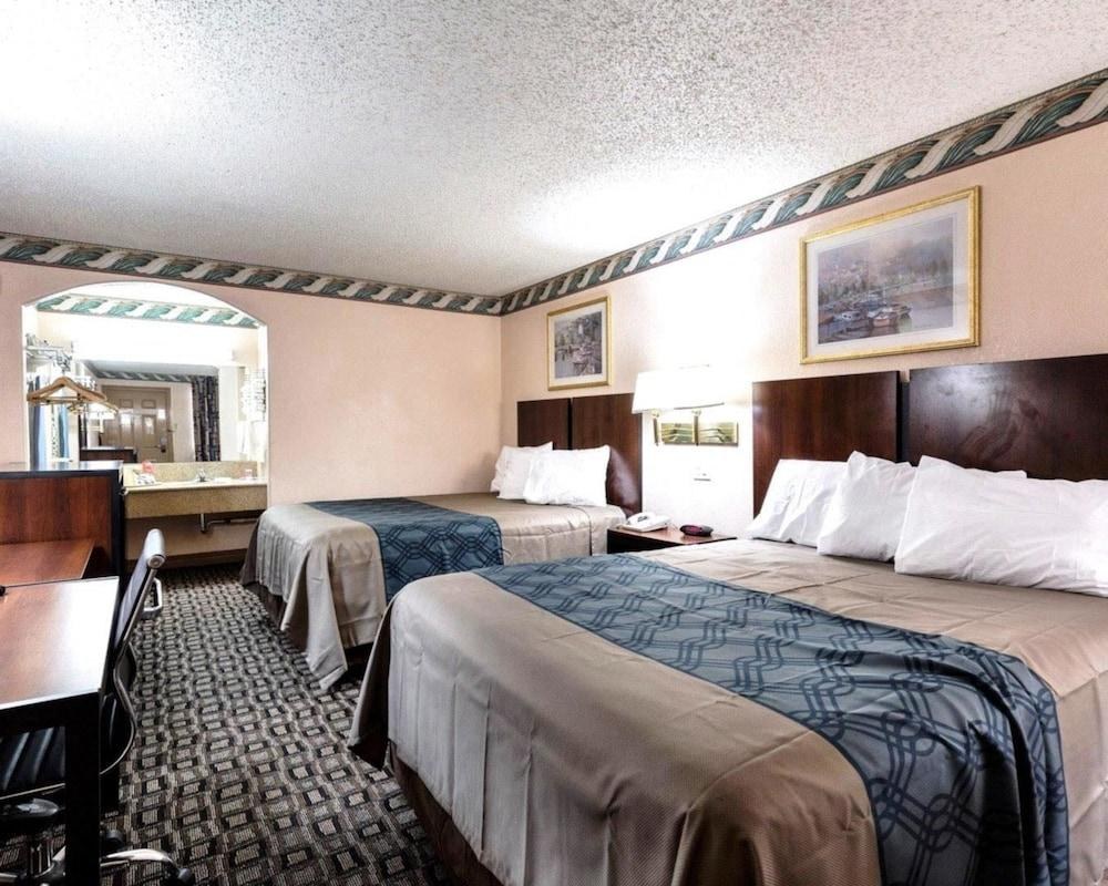 Americas Best Value Inn Near NRG Park Medical Center photo 4