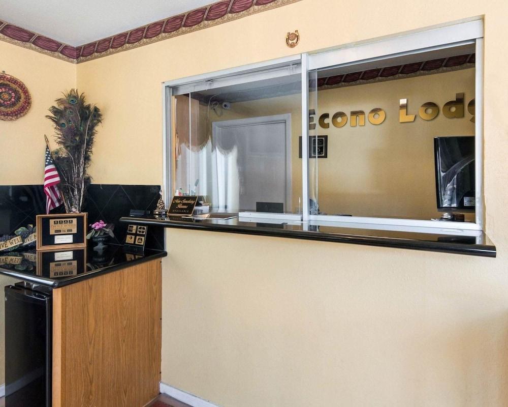 ECONO LODGE photo 4