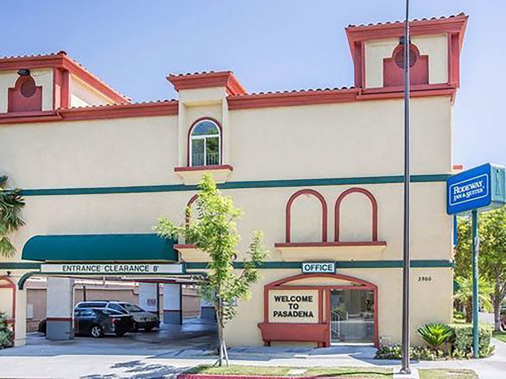 RODEWAY INN & SUITES PASADENA photo 1