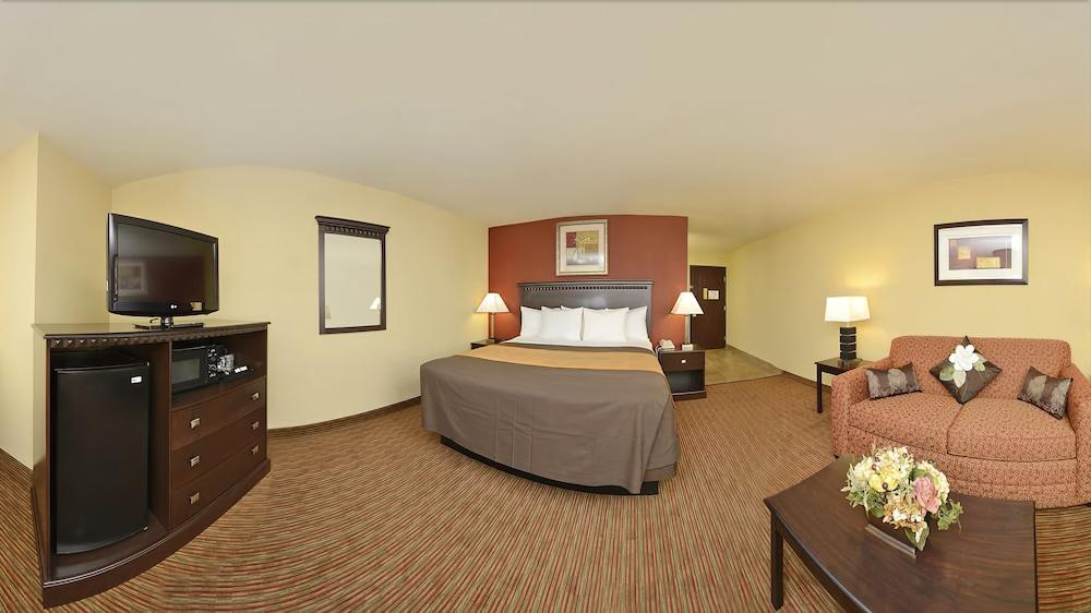 COMFORT INN WEST photo 4