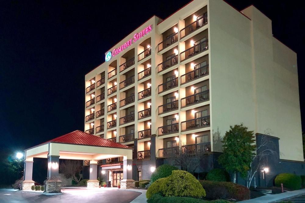 COMFORT SUITES photo 3