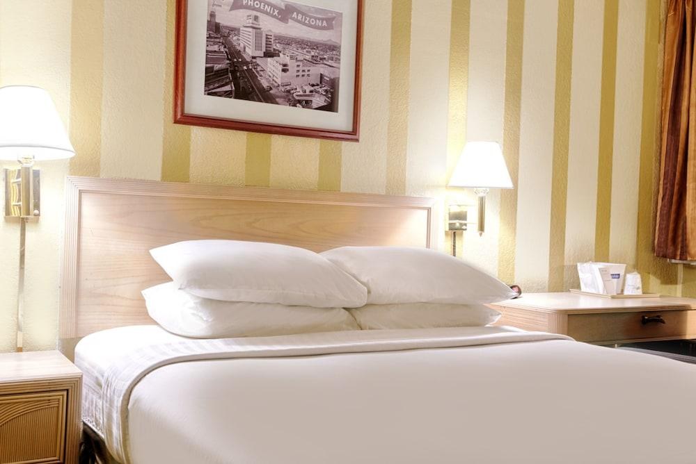 TRAVELODGE BY WYNDHAM PHOENIX DOWNTOWN photo 4
