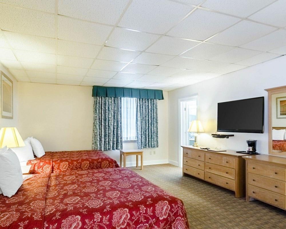 RODEWAY INN HISTORIC photo 4