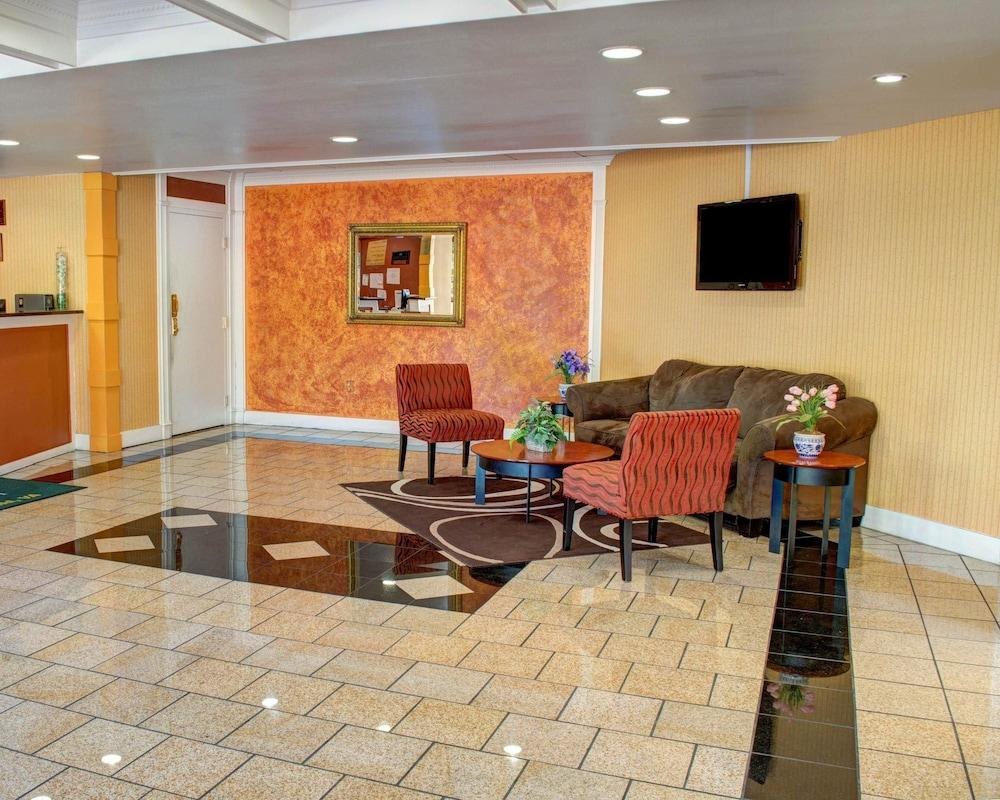 QUALITY INN NORTH photo 4