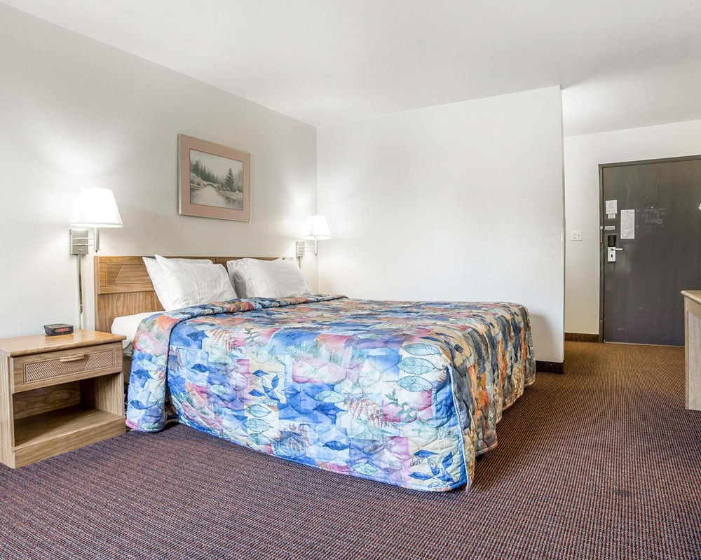 QUALITY INN DOWNTOWN