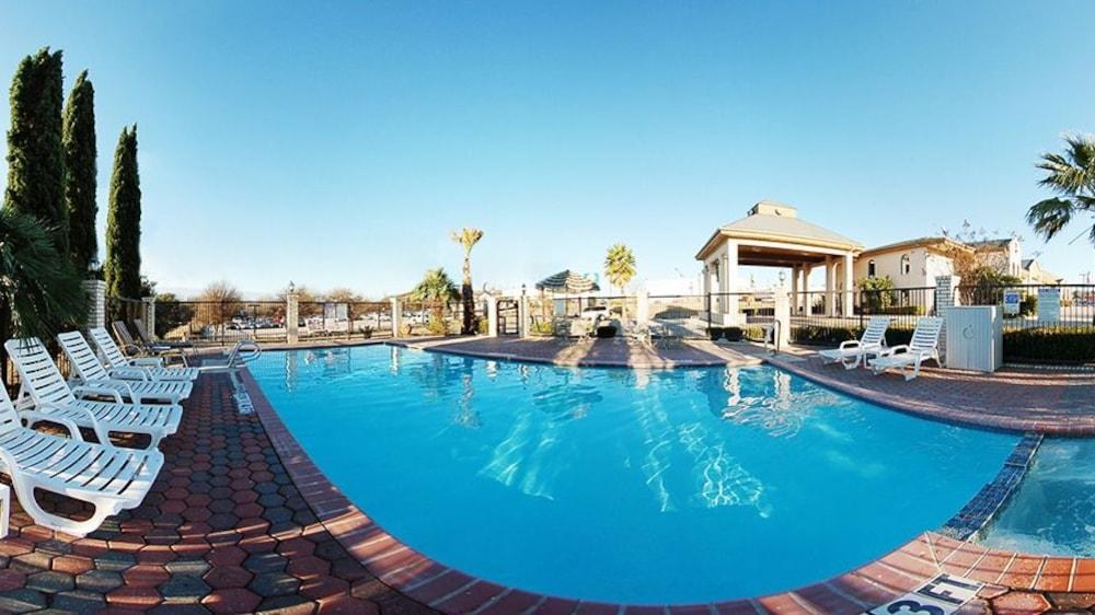 QUALITY INN NEAR MEDICAL CENTER photo 4