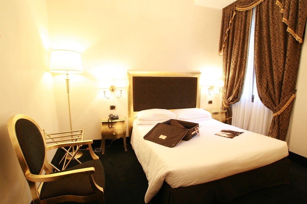 AL PONTE DEI SOSPIRI JUNIOR SUITES photo 1