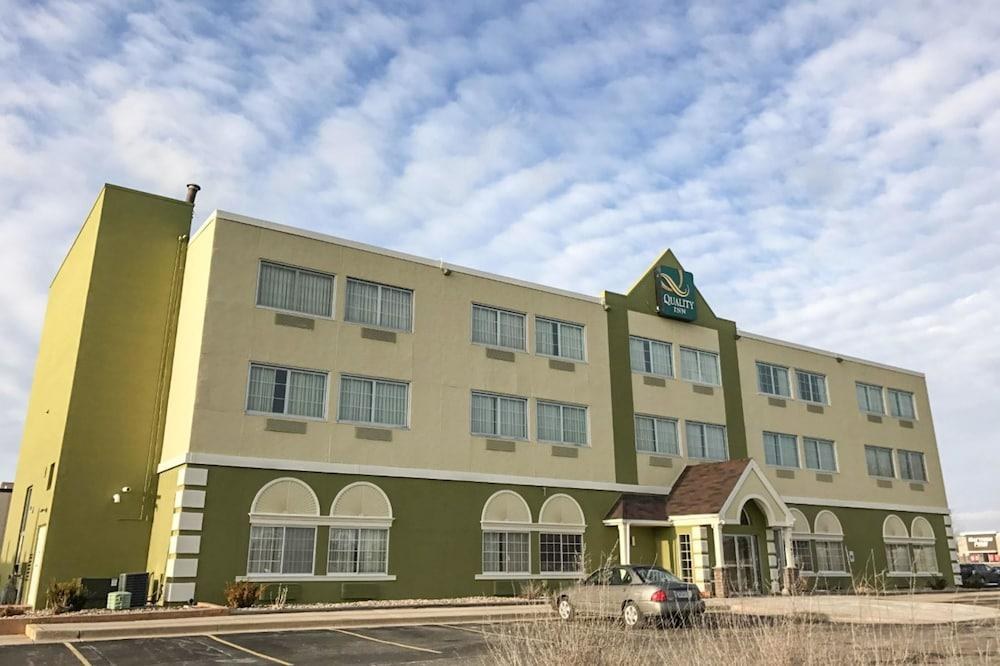AmericInn by Wyndham Cedar Rapids North photo 3