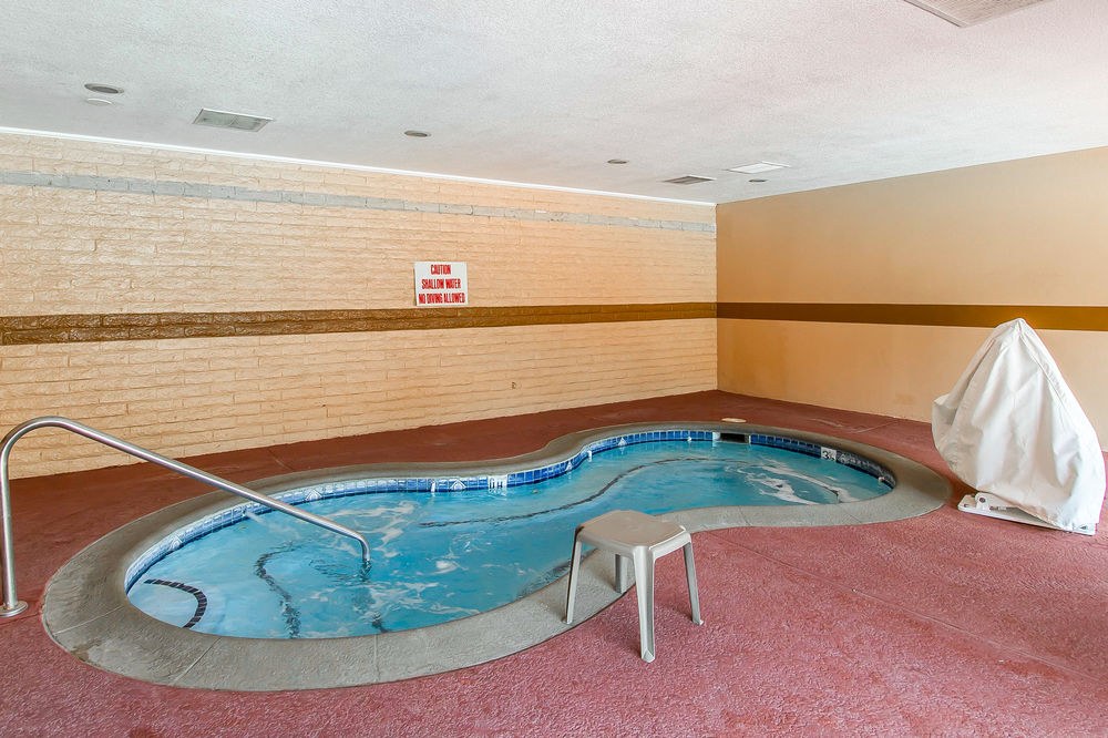 ECONO LODGE INN & SUITES MESA