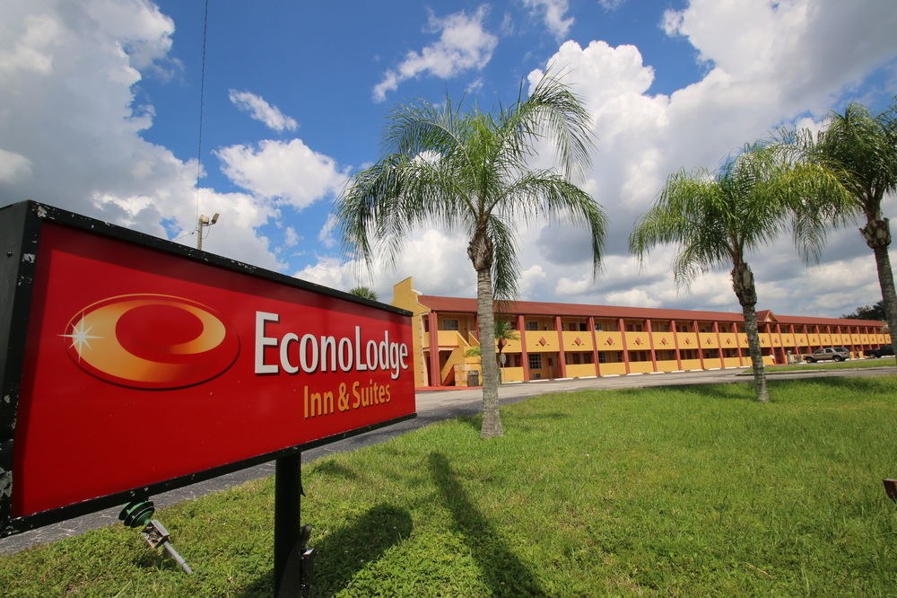 ECONO LODGE  INN & SUITES MAINGATE CENTRAL