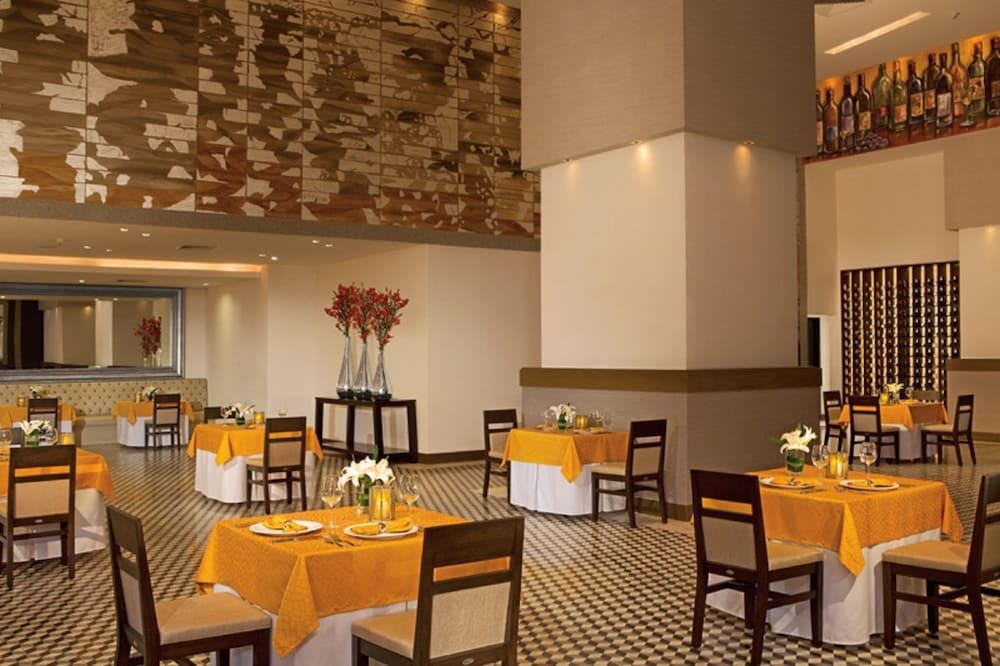 Dreams Vallarta Bay Resort &  Spa photo 4