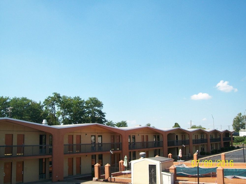 QUALITY INN NORTHWEST
