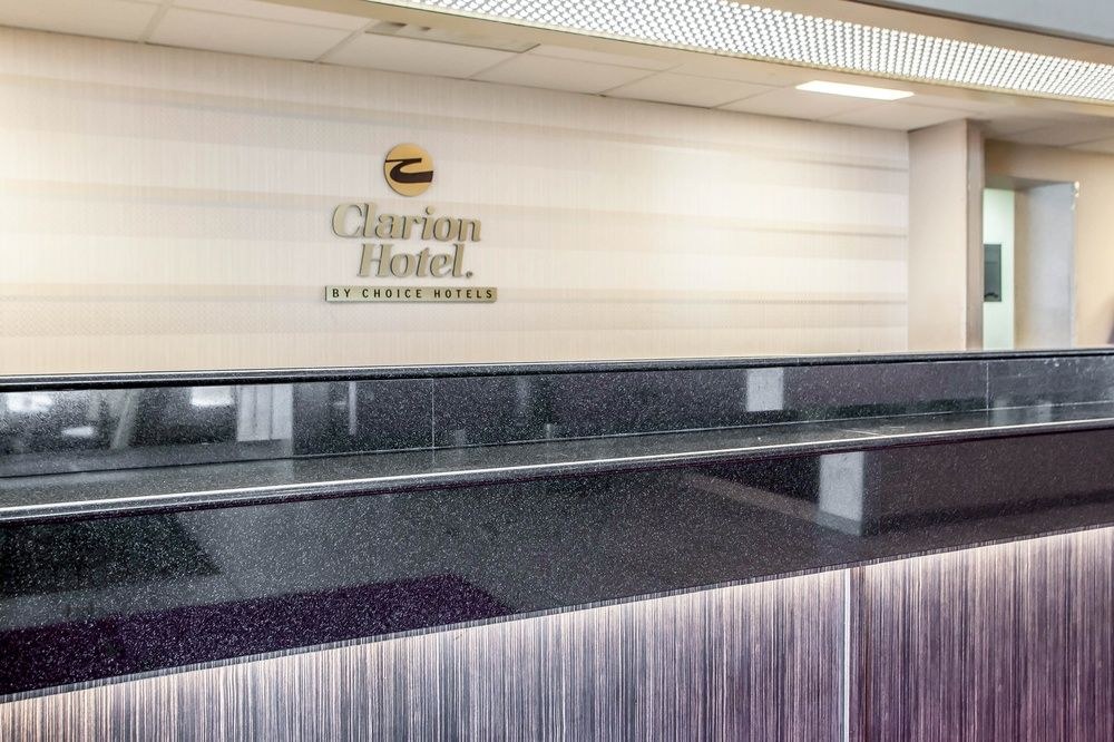 FOUR POINTS BY SHERATON MILWAUKEE AIRPORT photo 2