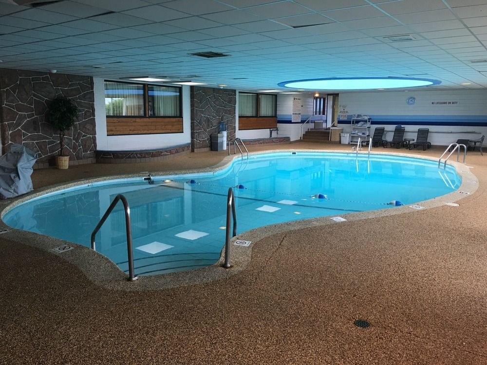 FOUR POINTS BY SHERATON MILWAUKEE AIRPORT photo 3