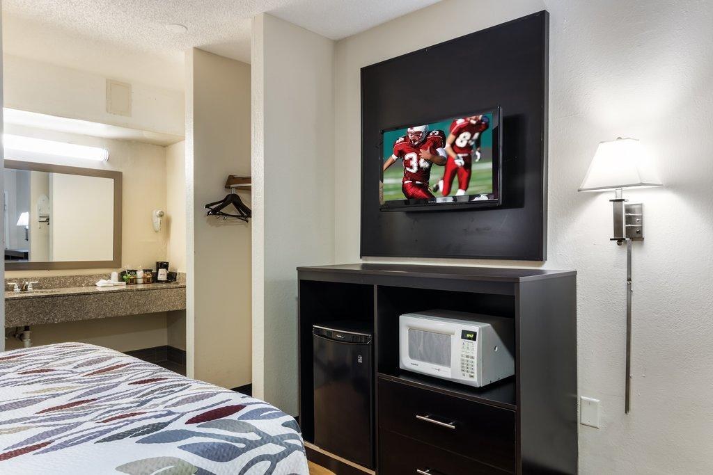 Red Roof Inn Atlanta - Kennesaw State University photo 2