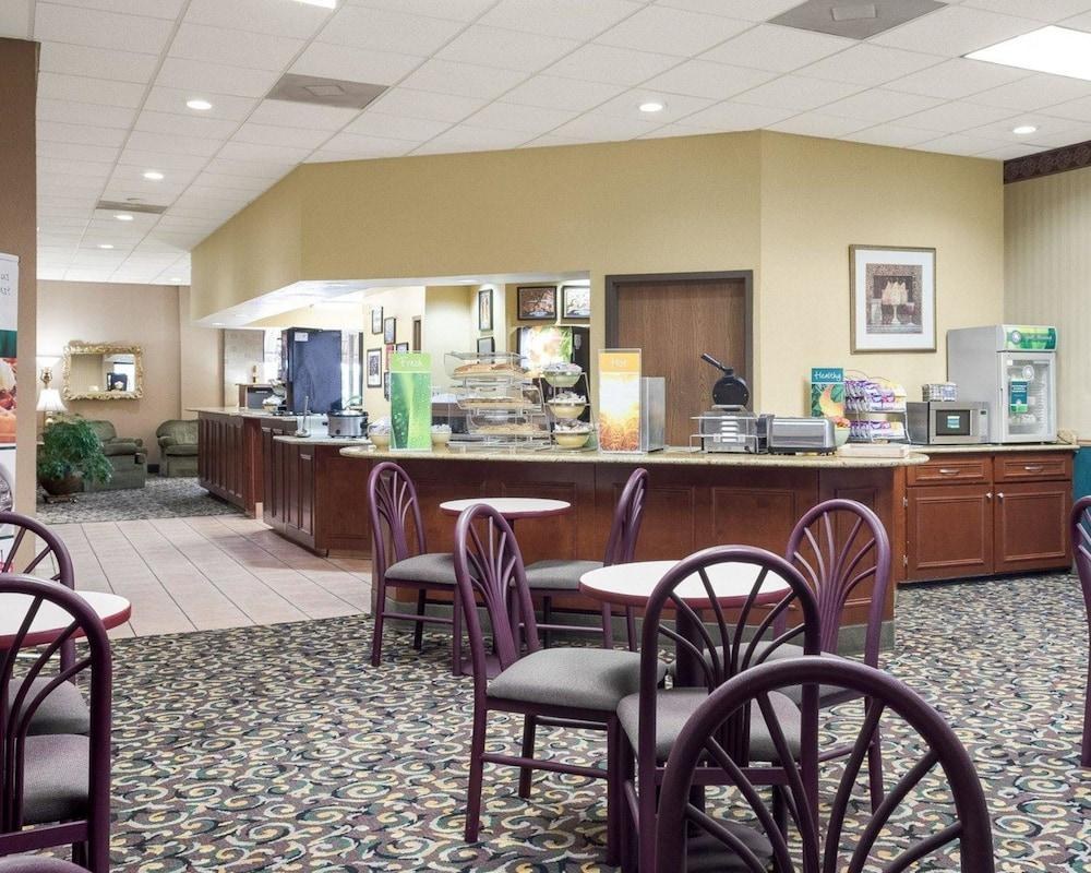 QUALITY INN COLUMBUS photo 3