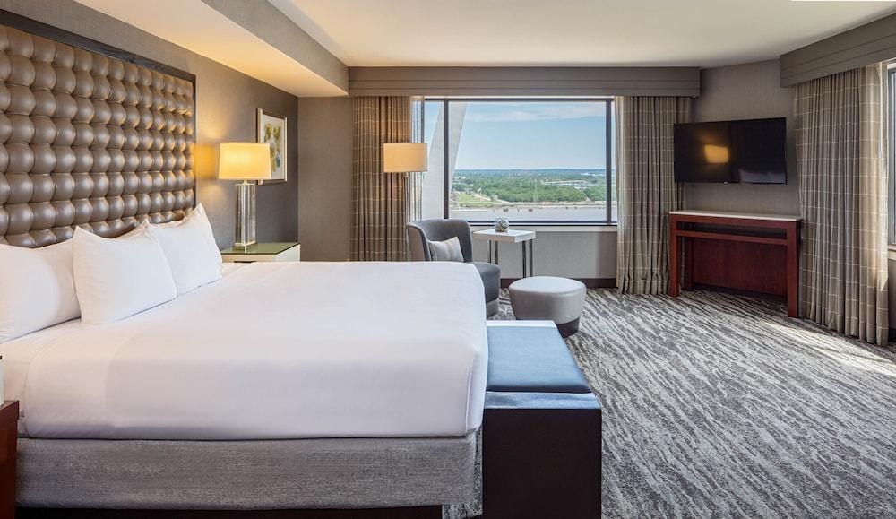 HYATT REGENCY ST. LOUIS AT THE ARCH photo 2