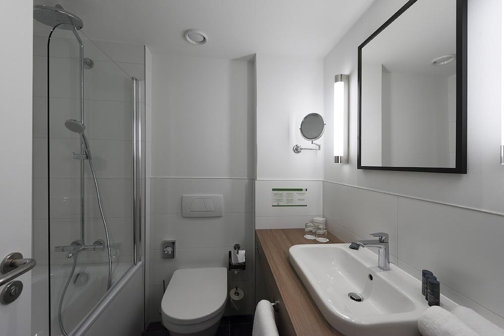 HOLIDAY INN BERLIN CITY WEST photo 3