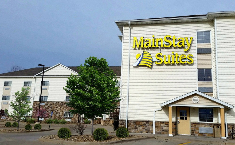 MAINSTAY SUITES photo 1