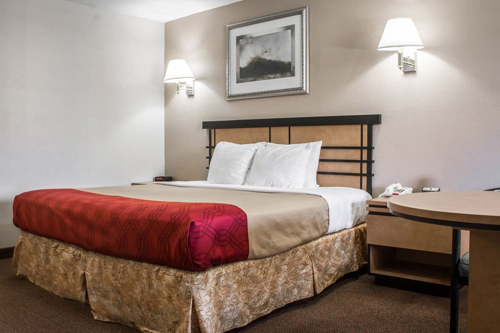 ECONO LODGE COLONIE CENTER MALL