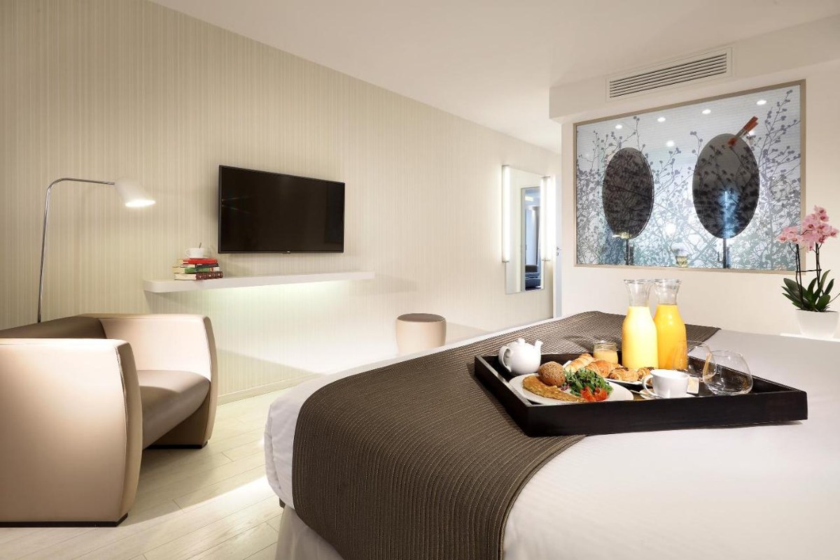 EUROSTARS BOOK HOTEL photo 3