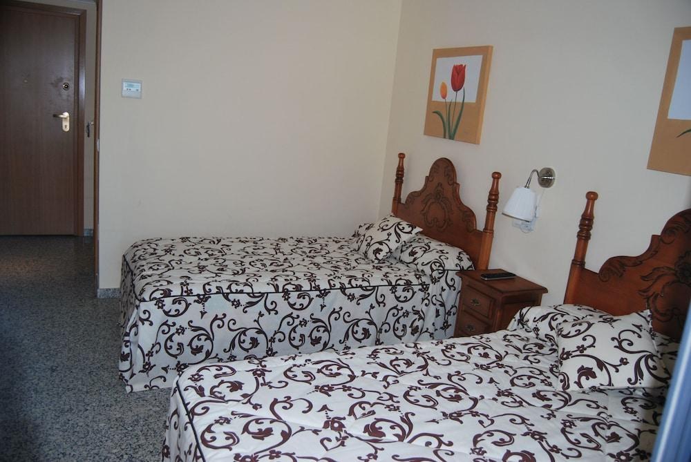 REYESOL photo 2