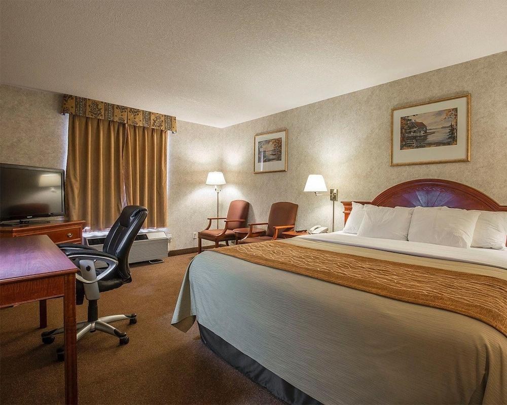 Comfort Inn Lethbridge photo 2