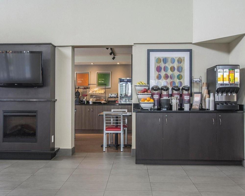COMFORT INN photo 3