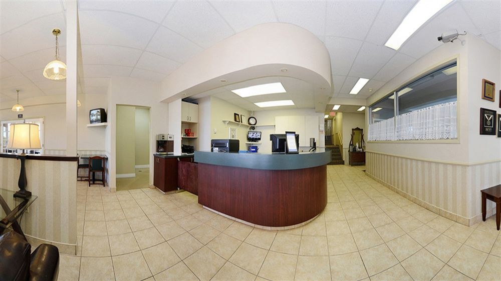 COMFORT INN photo 1