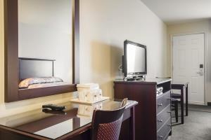 Econo Lodge Quebec photo 3