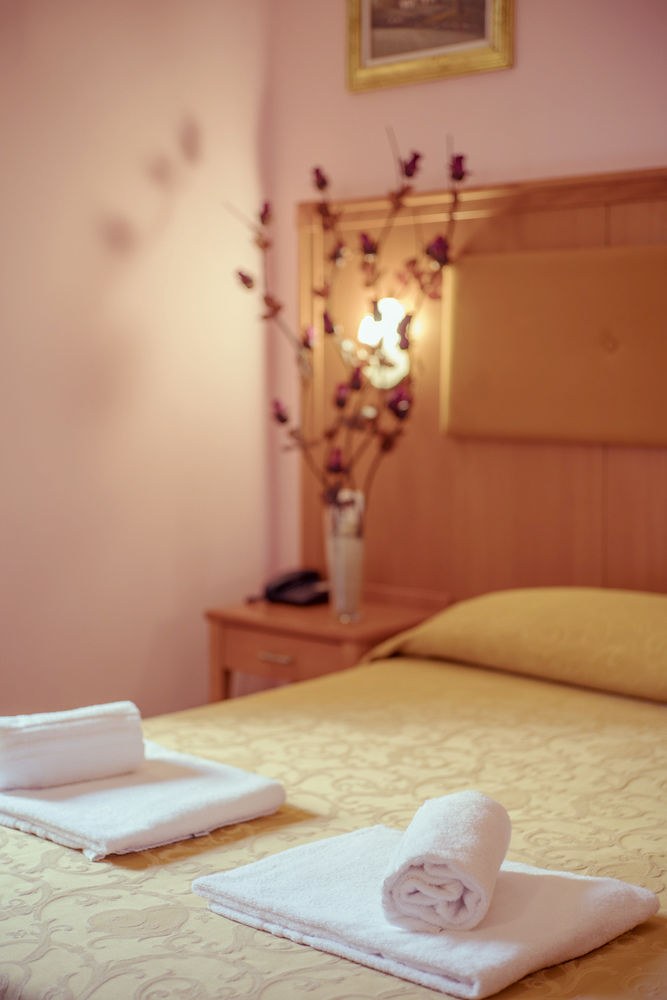 HOTEL BRIANZA photo 1