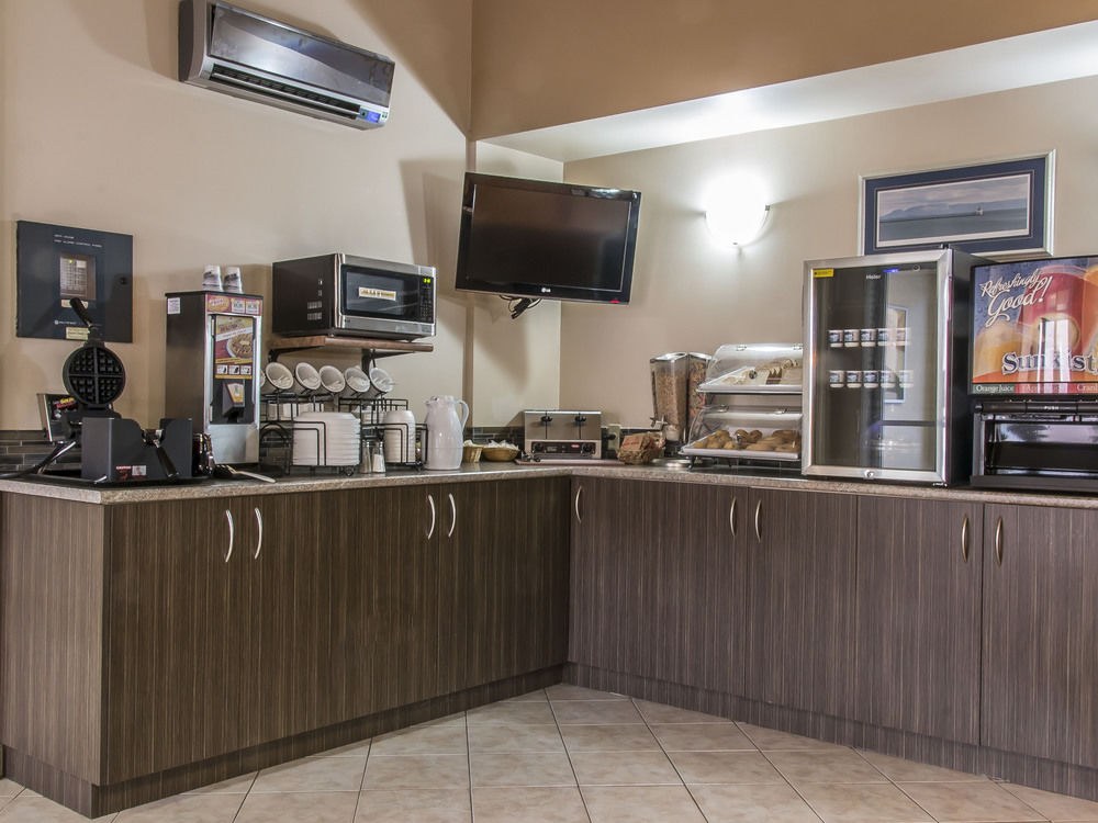 Howard Johnson by Wyndham Thunder Bay