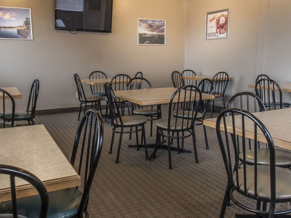 Howard Johnson by Wyndham Thunder Bay photo 1